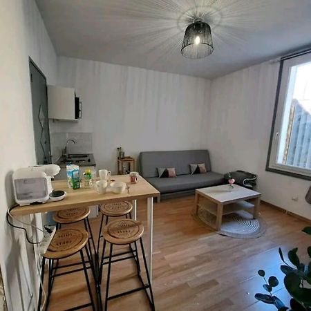 Logement Cosy Pour 4, Wifi, Centre Ville Montpellier Exterior foto